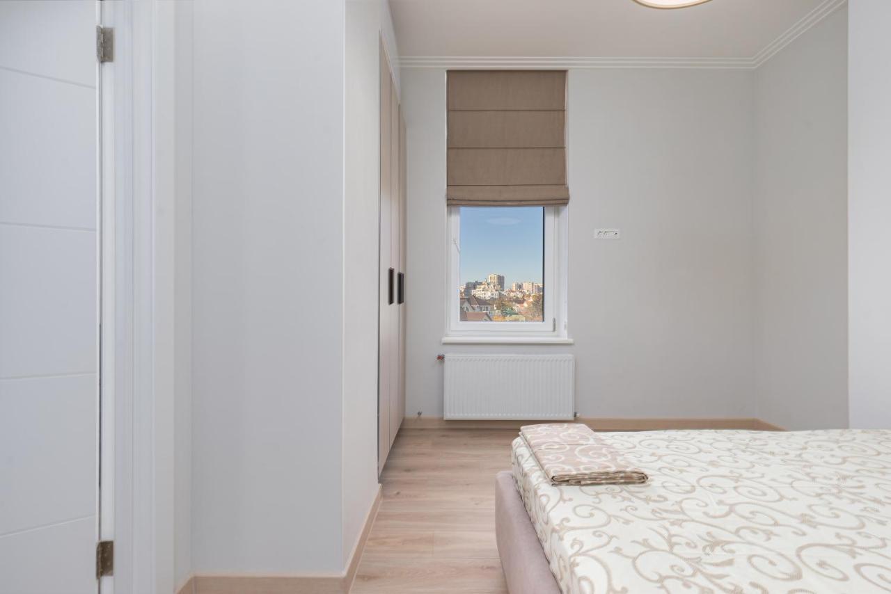 Sea Symphony Luxury 3-Bedrooms Apartment Odessa Exterior photo